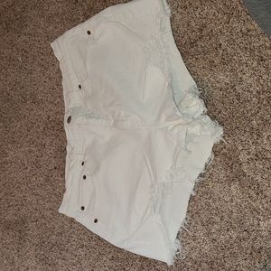 Women's Abercrombie and Fitch mom short